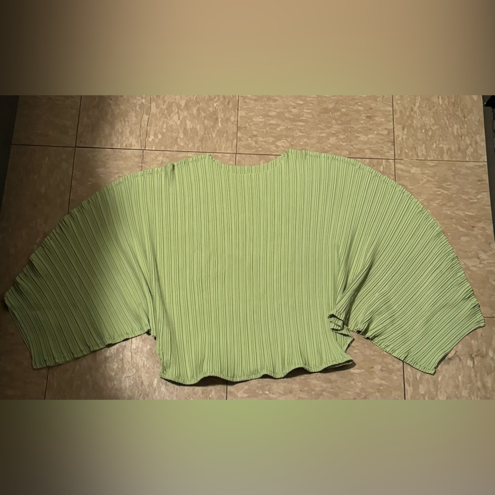 Green batwing crop top super stretchy